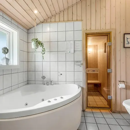Sissa - 700m From The Sea By Interhome *